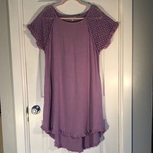 Linen loose fit Crochet sleeves Umgee purple midi dress Hi-lo hem. Size M
